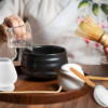 Ensemble de 5 fouets à matcha, bol de 48 cl (1 de chaque) Fouet Chasen en bambou avec support en céramique